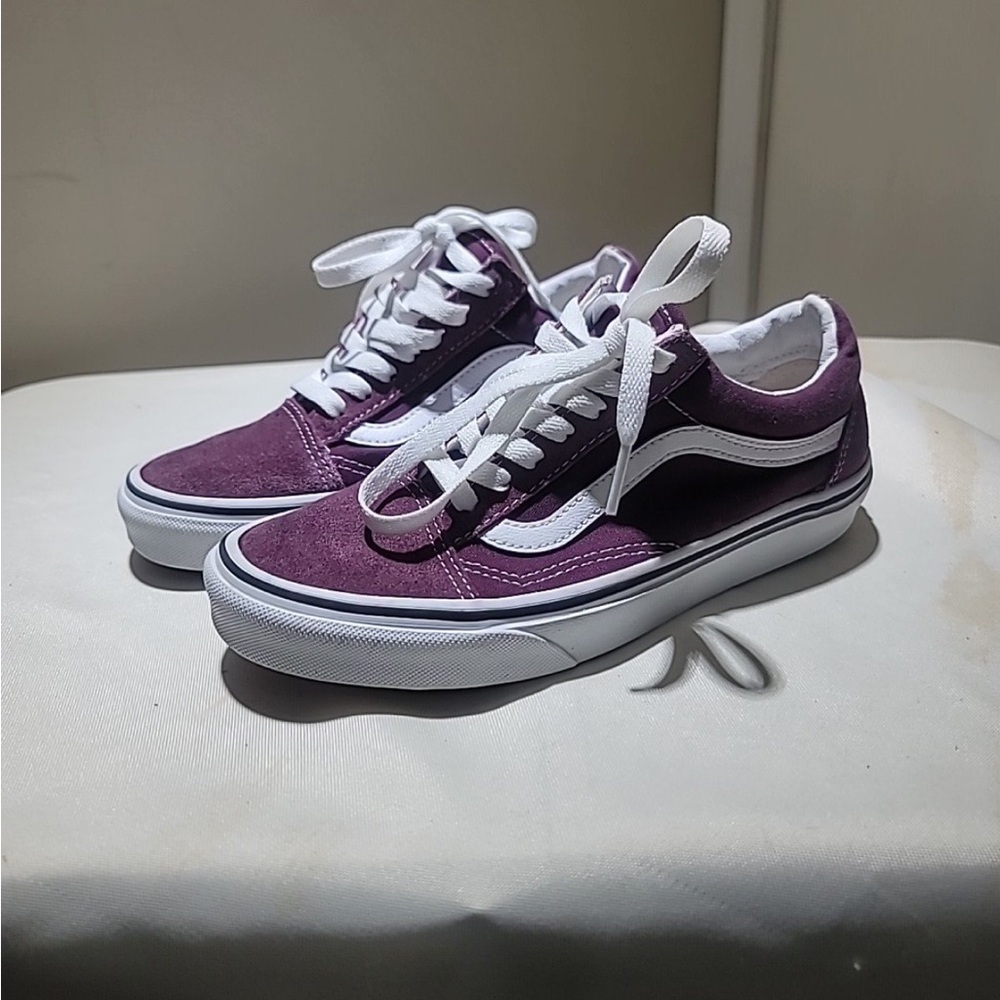 Purple vans very gently worn size 5 men’s/ 6.5 women’s